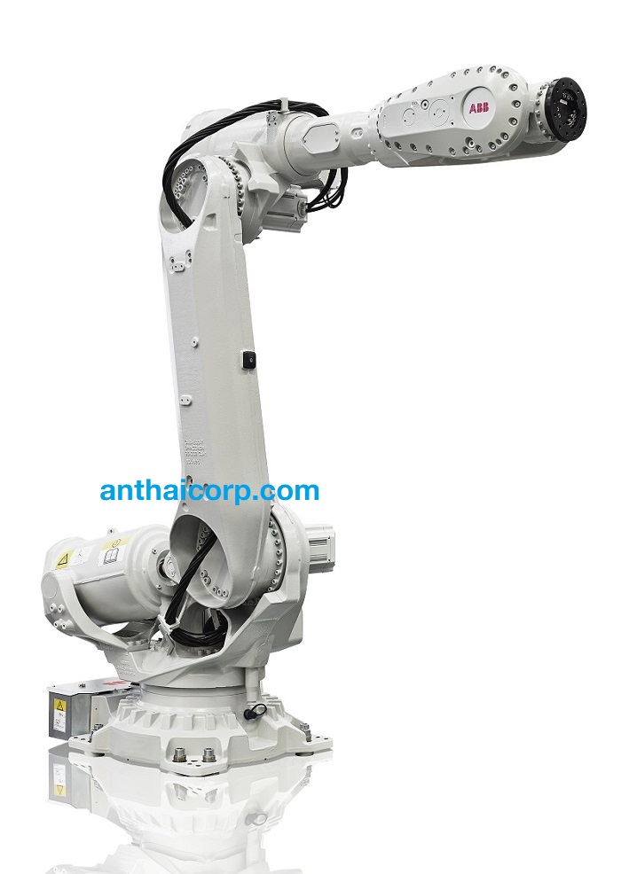 Robot ABB IRB6700